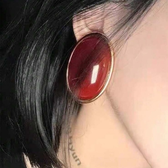 Retro Style Red Oval Statement Earrings - Picture 1 of 5